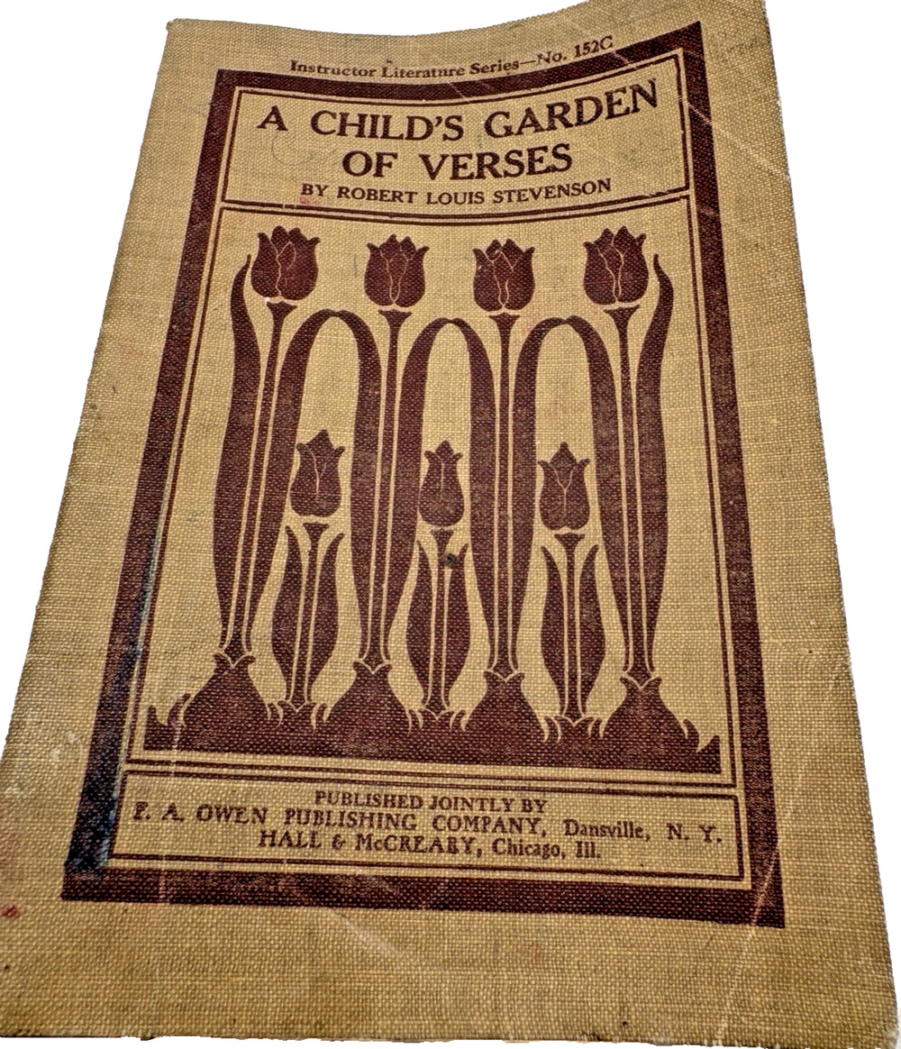 A Child's Garden Verses Robert Louis Stevenson Vintage Literature Series 152-C